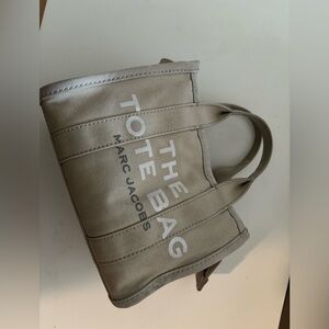The tote bag mini